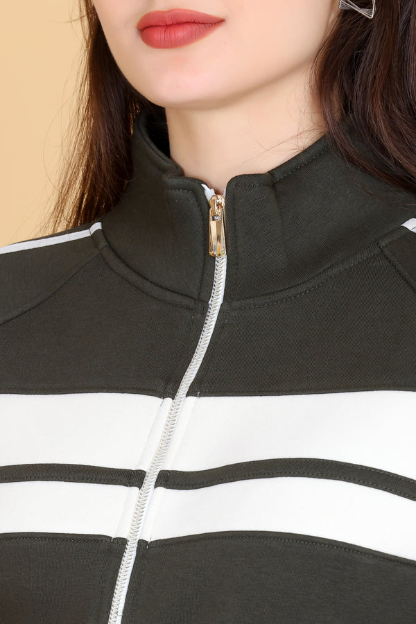 Femea Women’s Stylish Zip-Up Tracksuit Set with Contrast Panel Design